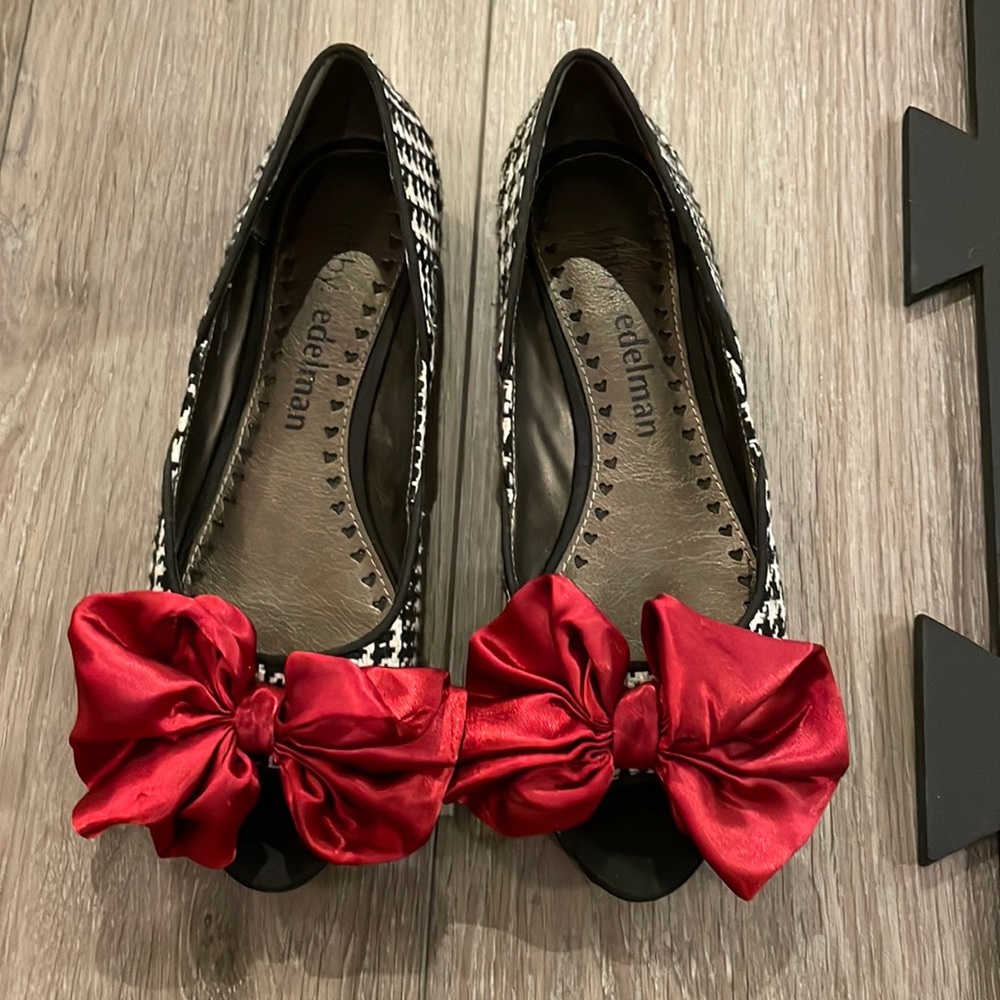 Libby Edelman peep toe flat with red bow